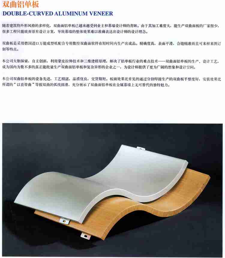 邹亚兰在门诊坐诊(央广网发 王文婷 摄)